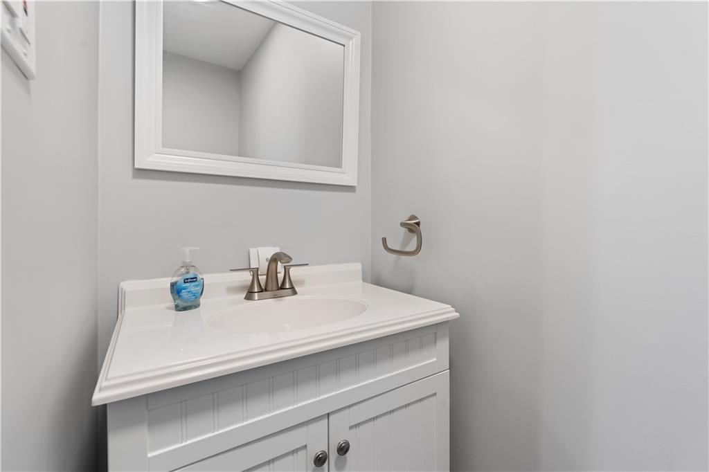 20 Helene Court Prince's Bay Staten Island NY 10309