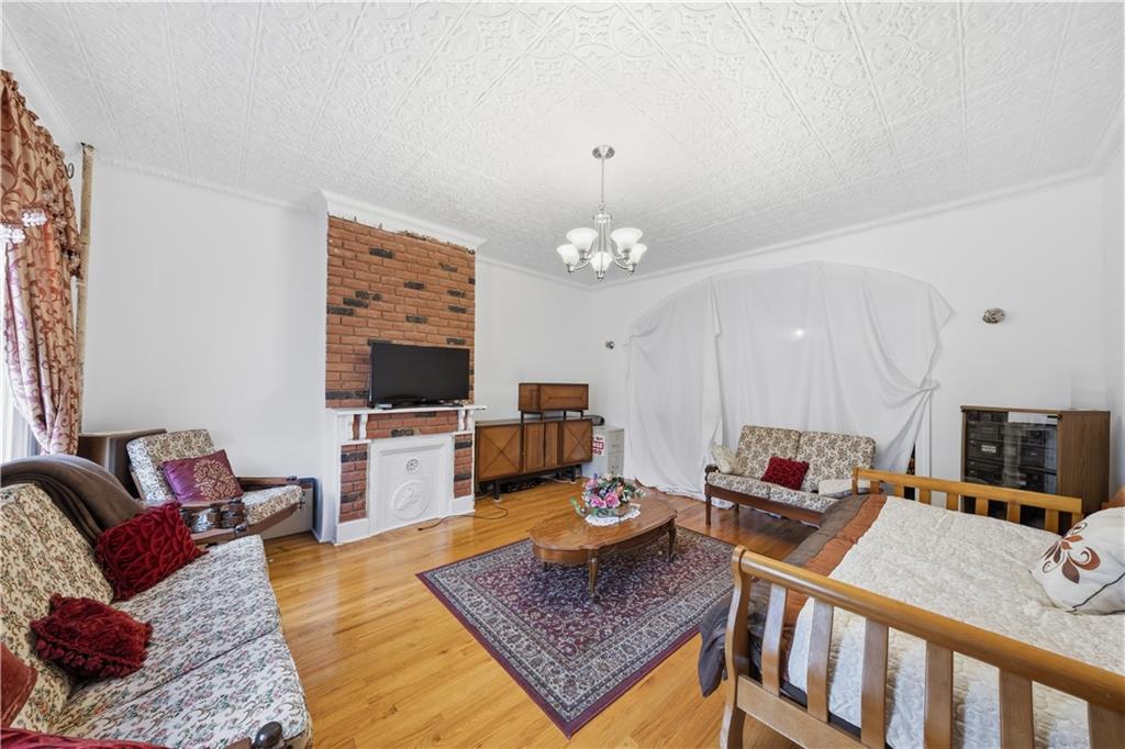 186 Van Siclen Avenue East New York Brooklyn NY 11207