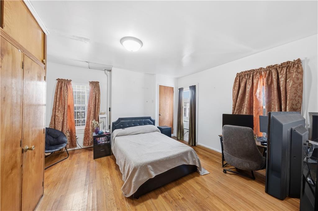 186 Van Siclen Avenue East New York Brooklyn NY 11207