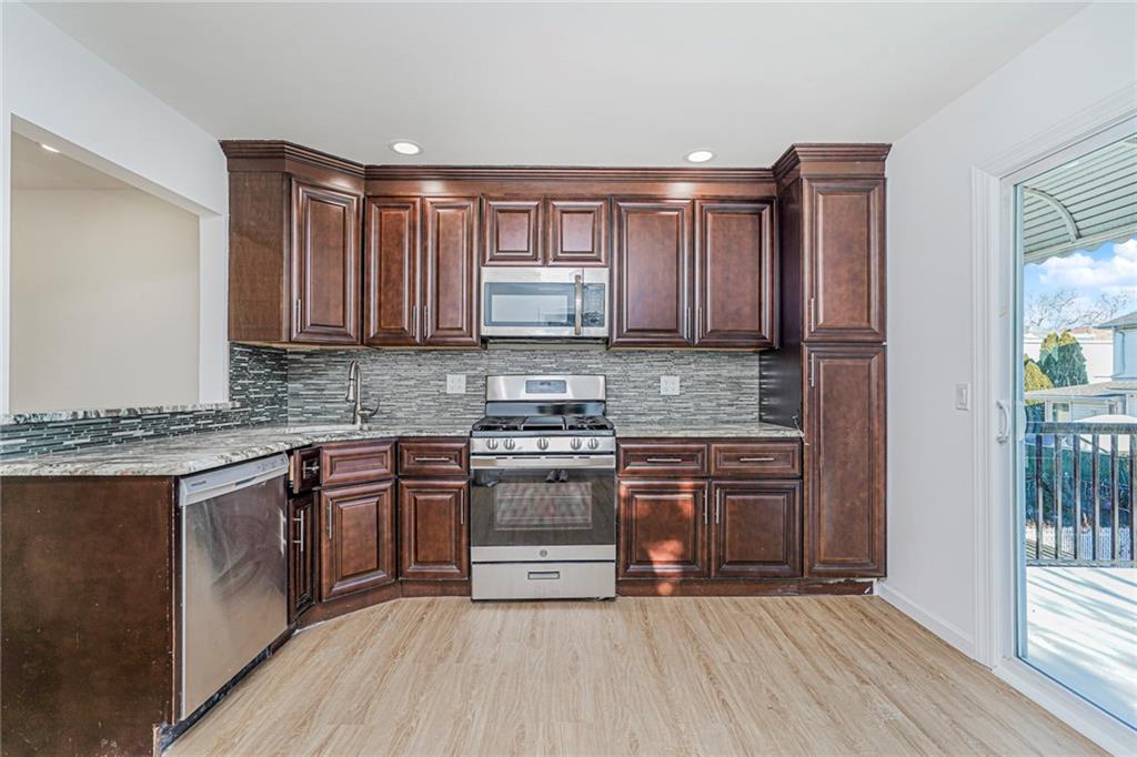 293 Wingham Street Rosebank Staten Island NY 10305