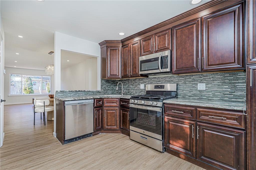 293 Wingham Street Rosebank Staten Island NY 10305