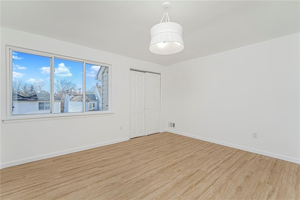 293 Wingham Street Rosebank Staten Island NY 10305