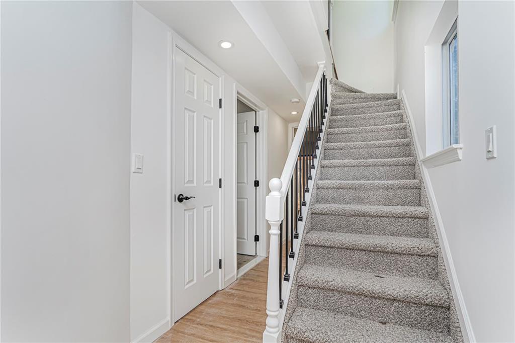 293 Wingham Street Rosebank Staten Island NY 10305