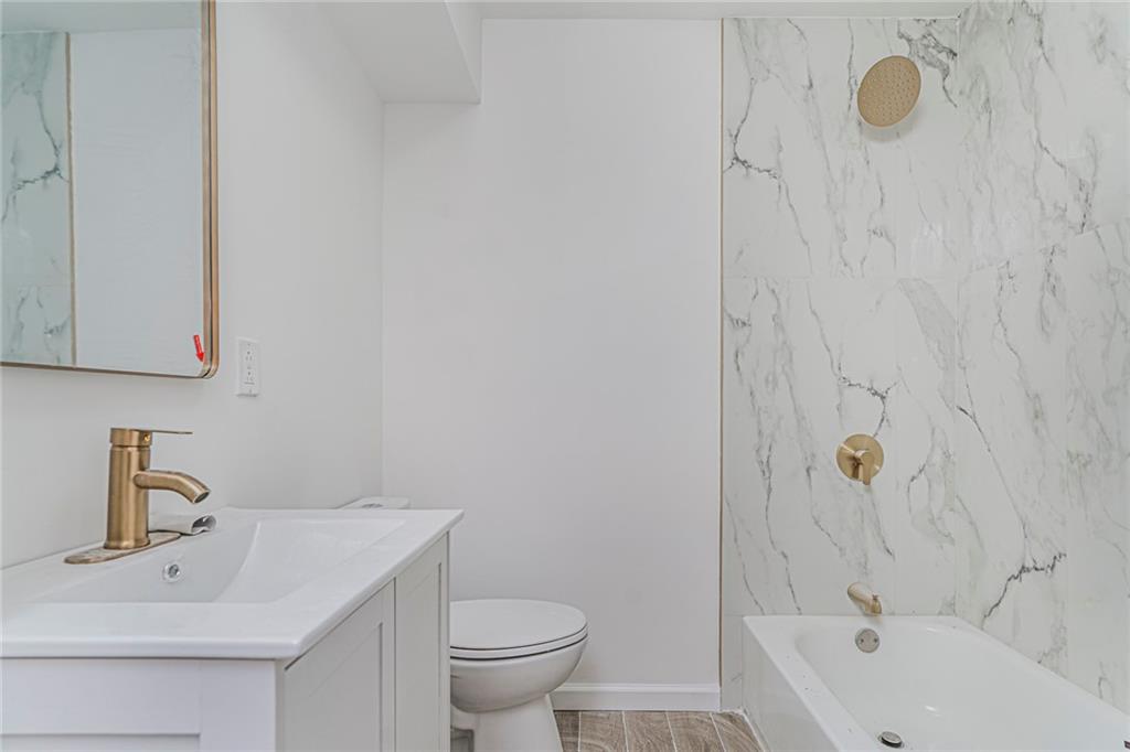 293 Wingham Street Rosebank Staten Island NY 10305