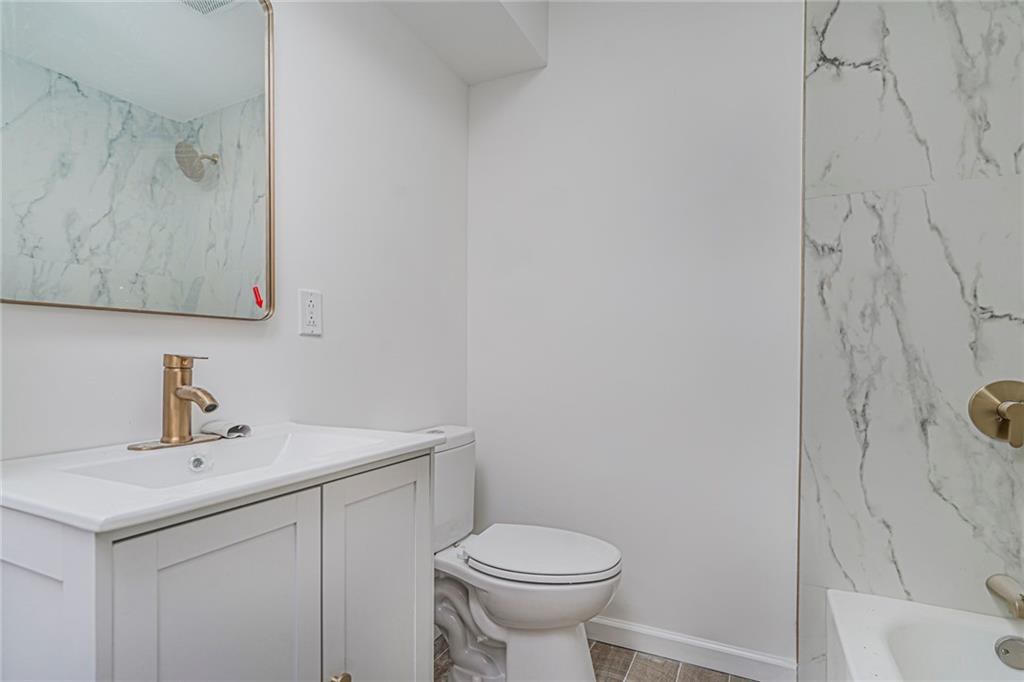 293 Wingham Street Rosebank Staten Island NY 10305