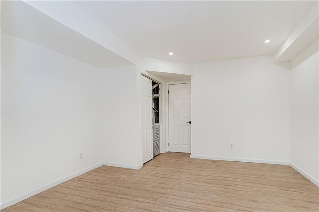 293 Wingham Street Rosebank Staten Island NY 10305