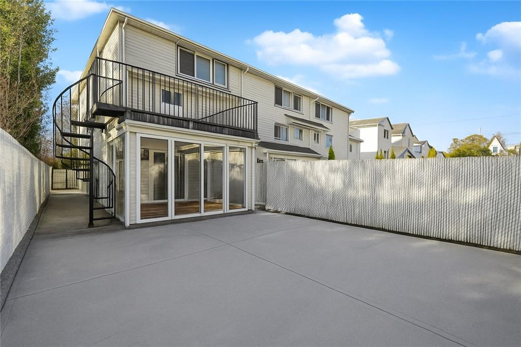 293 Wingham Street Rosebank Staten Island NY 10305