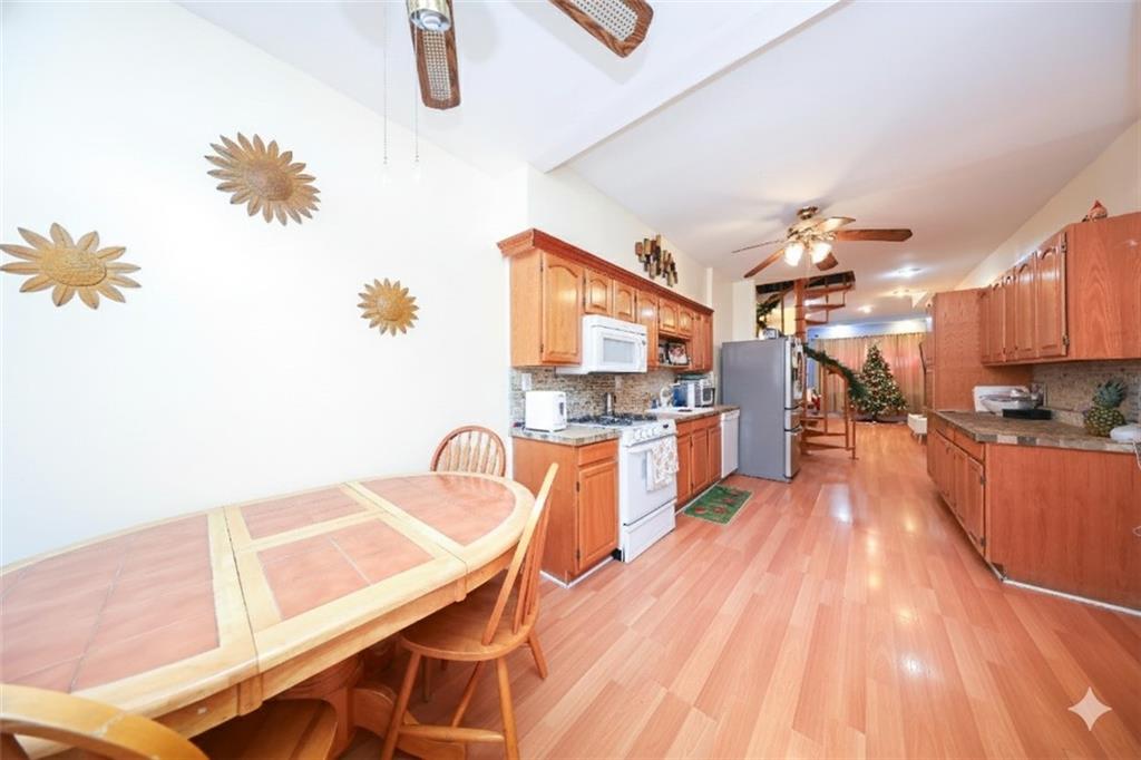 176 Avenue V Gravesend Brooklyn NY 11223