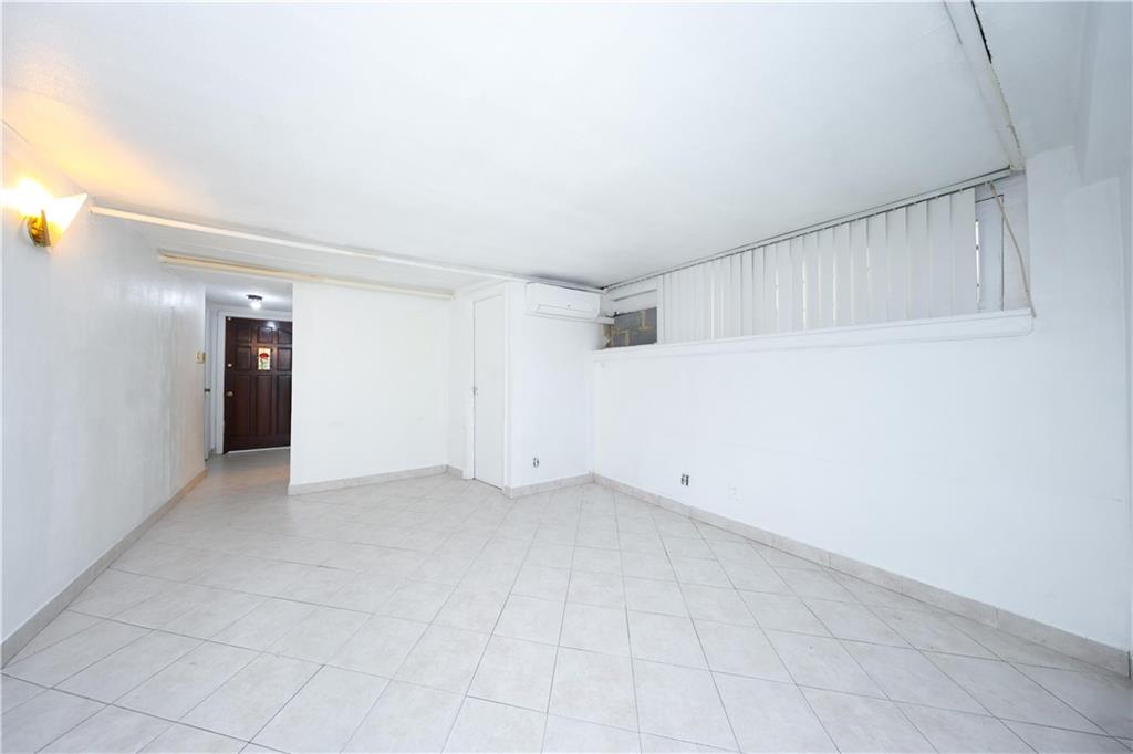 176 Avenue V Gravesend Brooklyn NY 11223