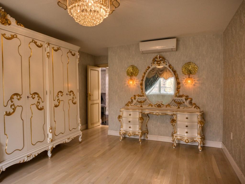 2955 Ocean Parkway Brighton Beach Brooklyn NY 11235