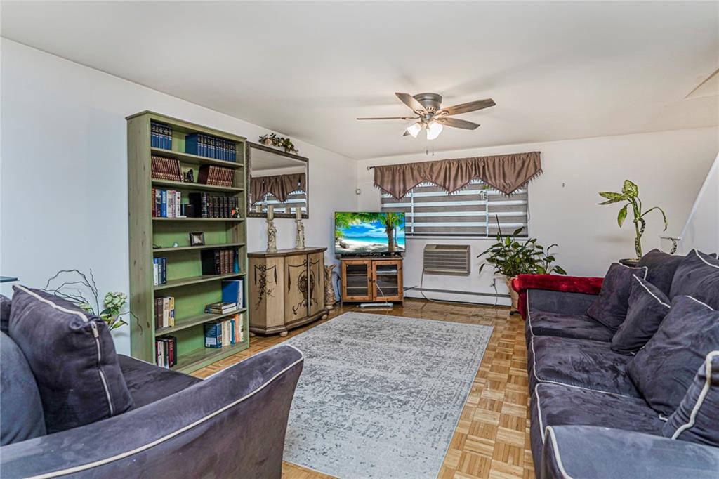 121 Clark Lane Tompkinsville Staten Island NY 10304