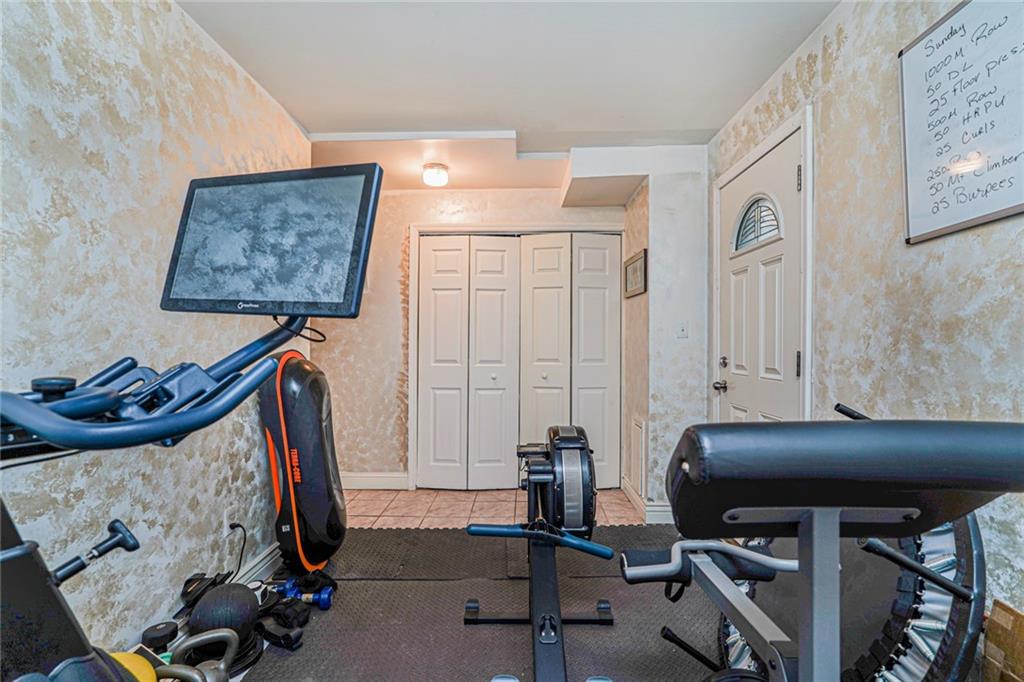 121 Clark Lane Tompkinsville Staten Island NY 10304