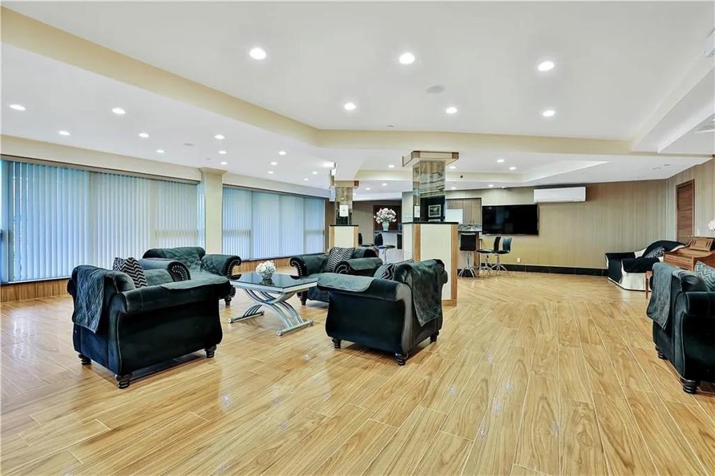 40 Brighton 1st Road Brighton Beach Brooklyn NY 11235