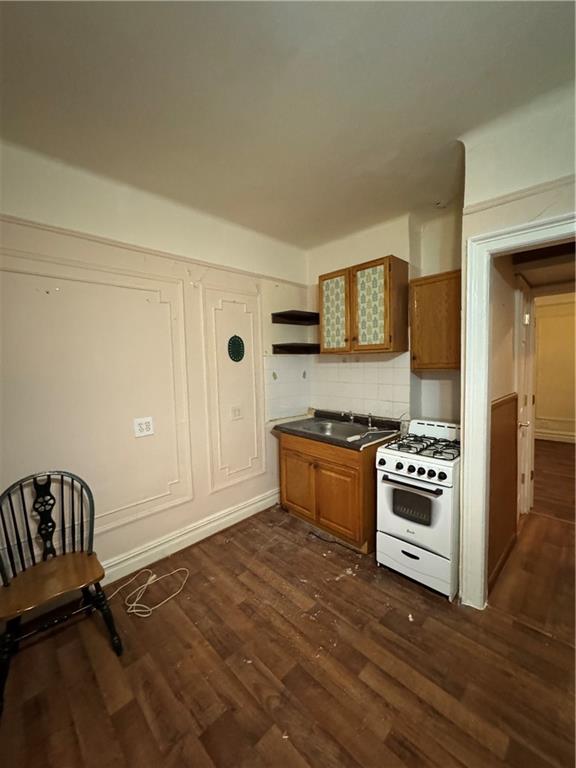 313 Brightwater Court Brighton Beach Brooklyn NY 11235