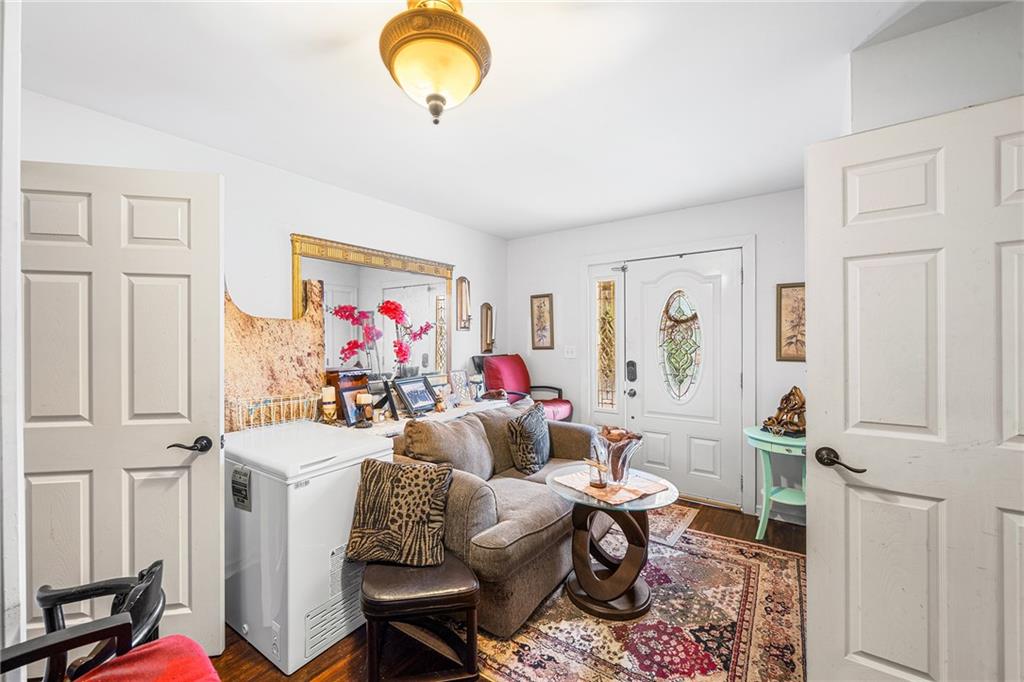 181 Mosely Avenue Annadale Staten Island NY 10312