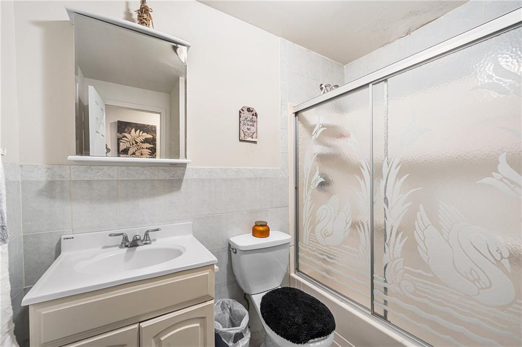 181 Mosely Avenue Annadale Staten Island NY 10312