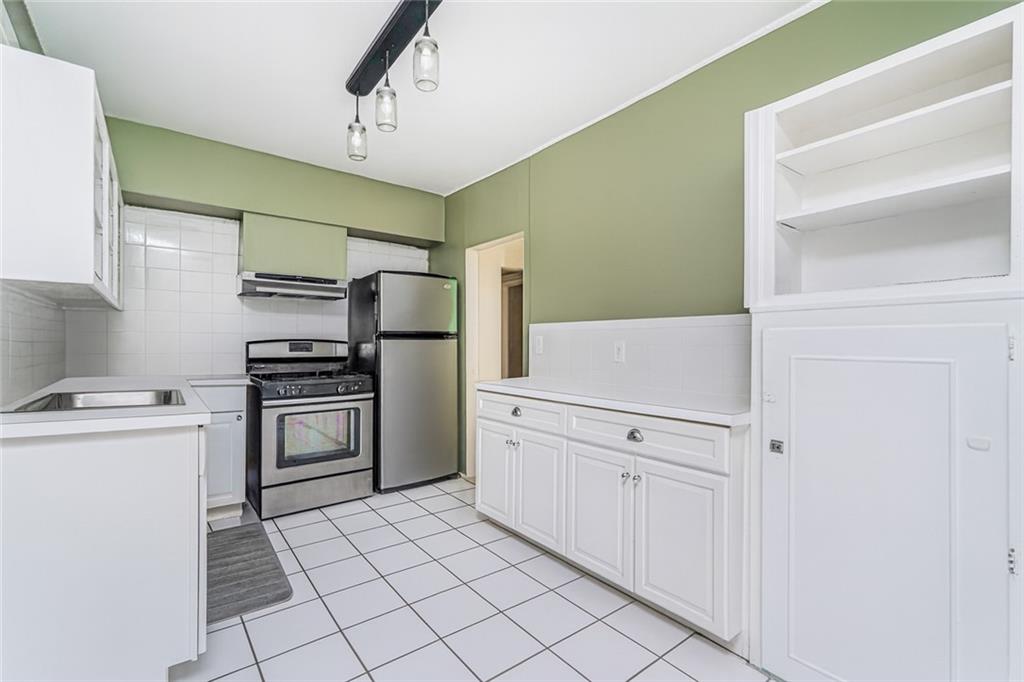 688 East 4th Street Kensington Brooklyn NY 11218