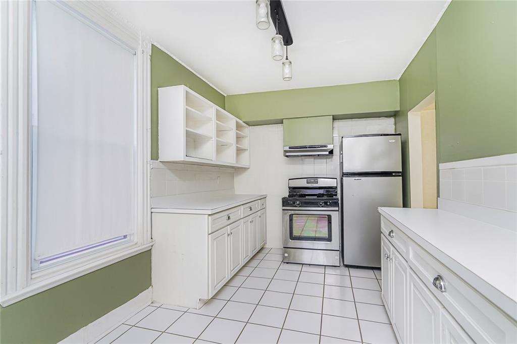 688 East 4th Street Kensington Brooklyn NY 11218