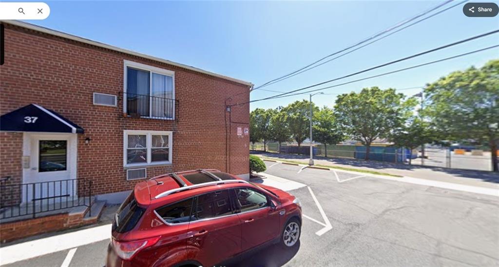 37 Vera Street Brooklyn NY 10305