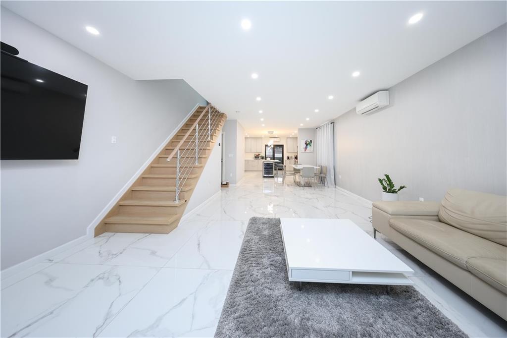 2295 East 26th Street Sheepshead Bay Brooklyn NY 11229