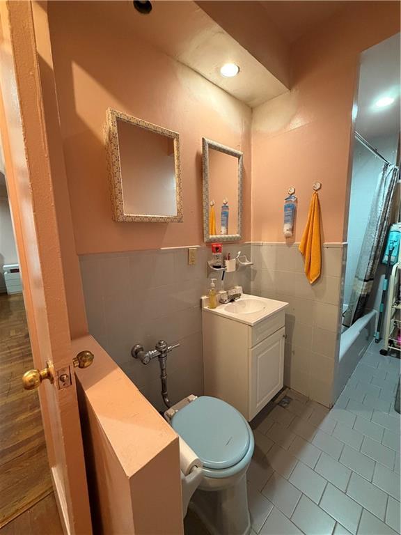 8100 Bay Parkway Bensonhurst Brooklyn NY 11214