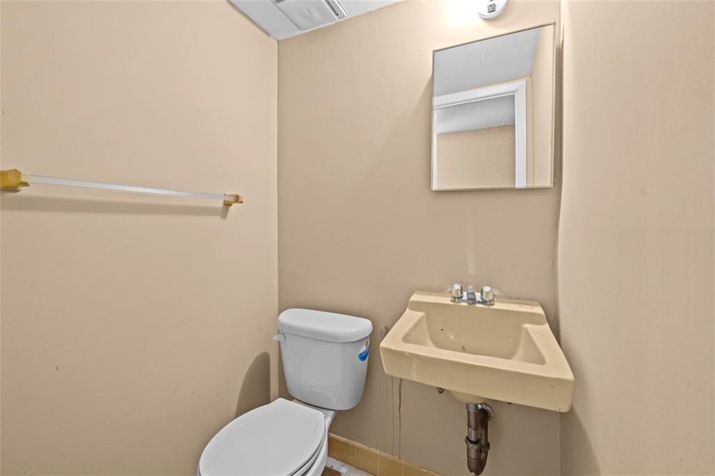 54 Narrows Road South Grasmere Brooklyn NY 10305