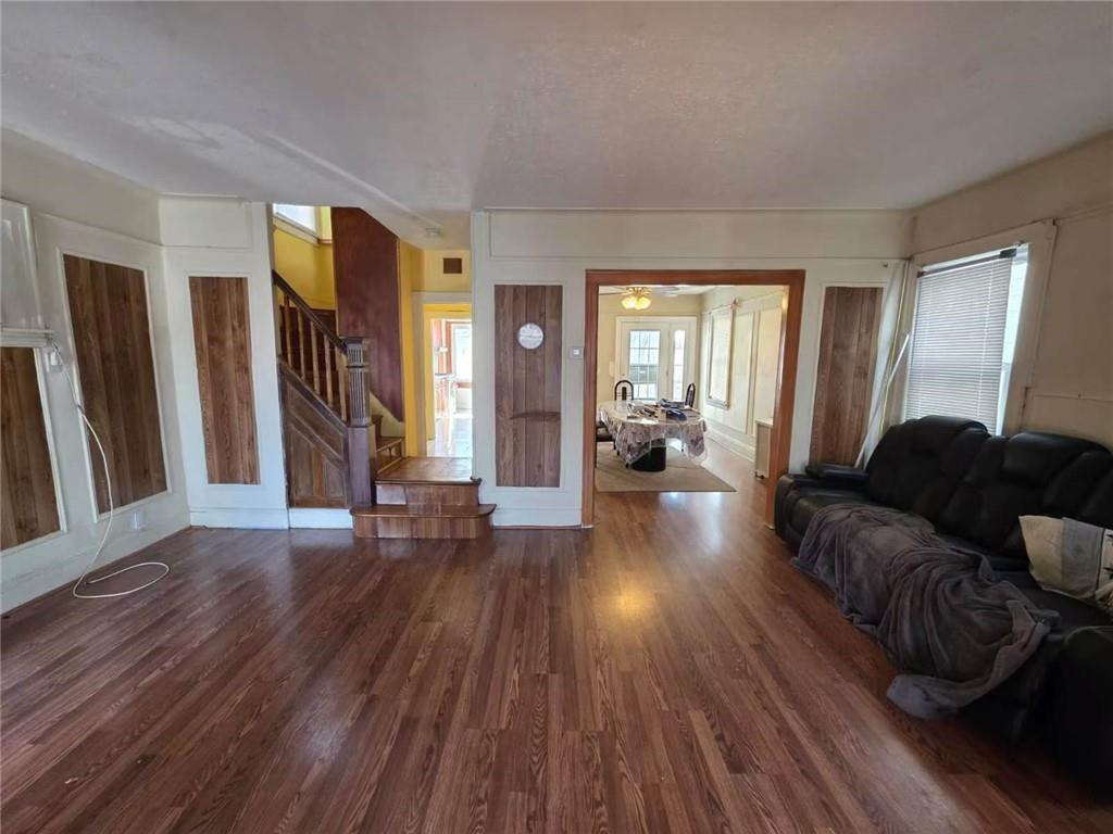 89-25 238th Street Queens NY 11426