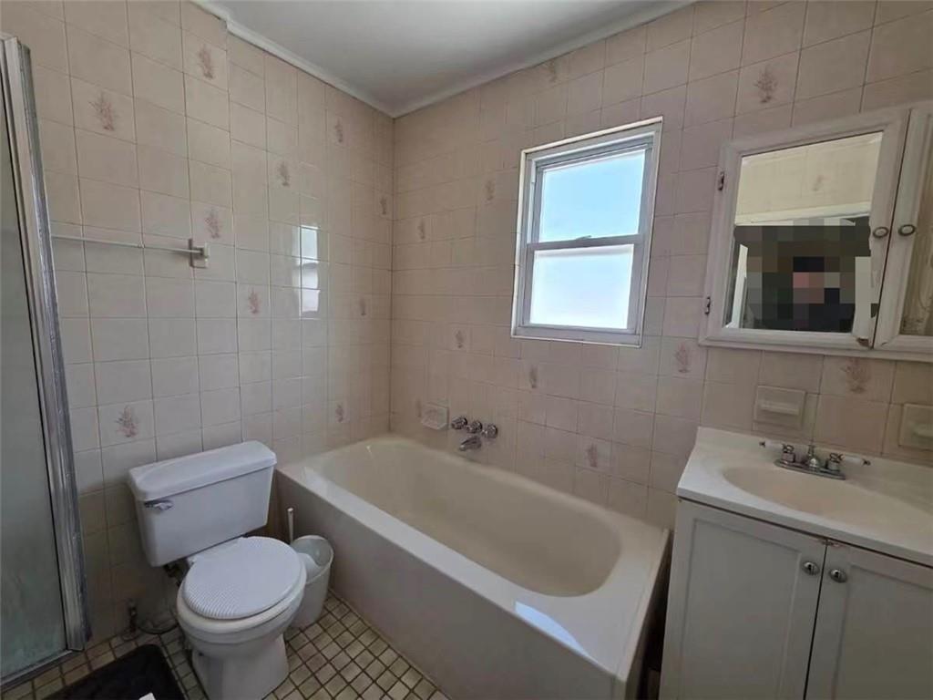 89-25 238th Street Queens NY 11426