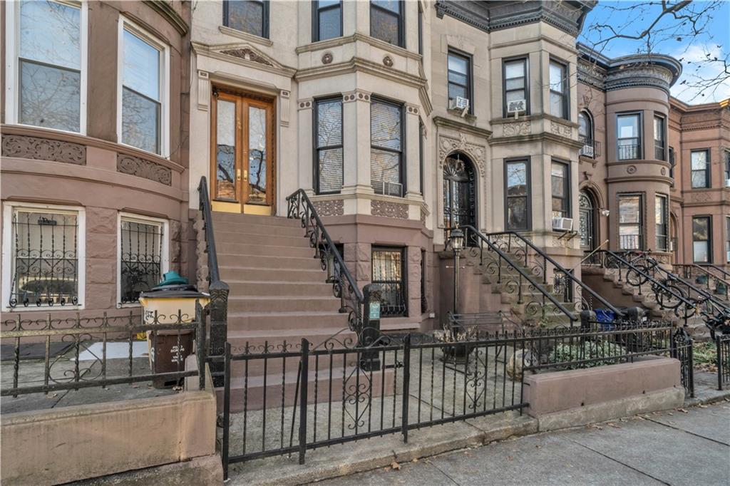 566 47th Street Sunset Park Brooklyn NY 11220