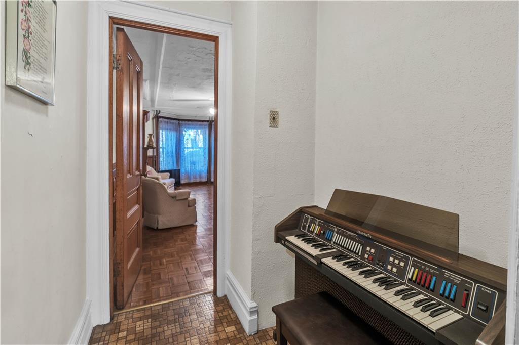 566 47th Street Sunset Park Brooklyn NY 11220