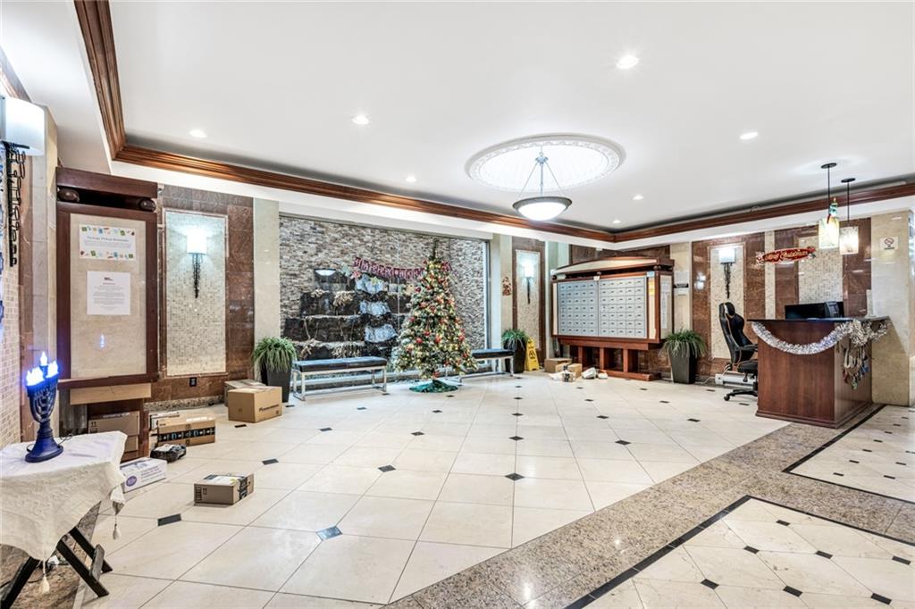 2 West End Avenue Manhattan Beach Brooklyn NY 11235