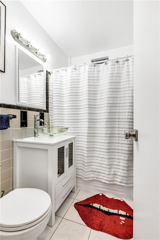 2 West End Avenue Manhattan Beach Brooklyn NY 11235