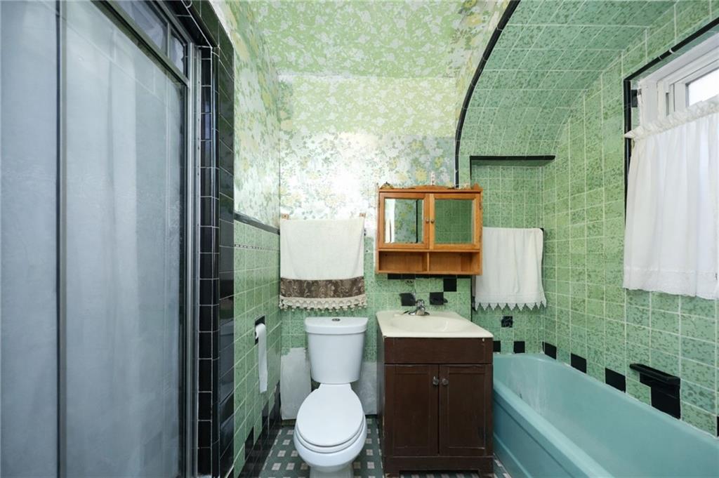 251 Avenue P Bensonhurst Brooklyn NY 11204