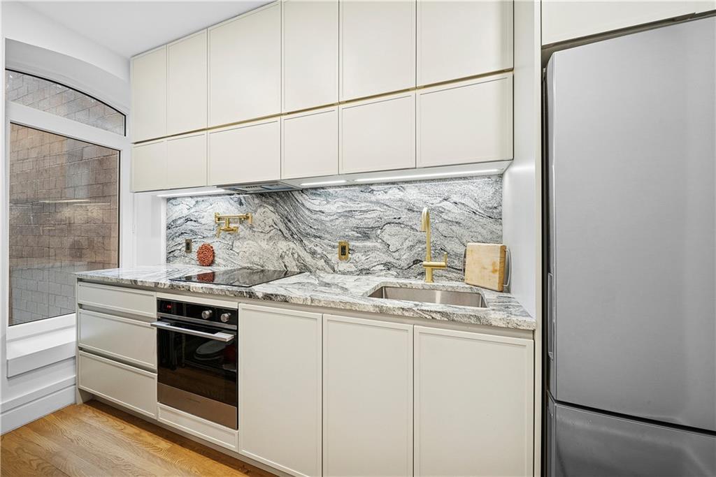 370 Lenox Avenue East Harlem Brooklyn NY 10027