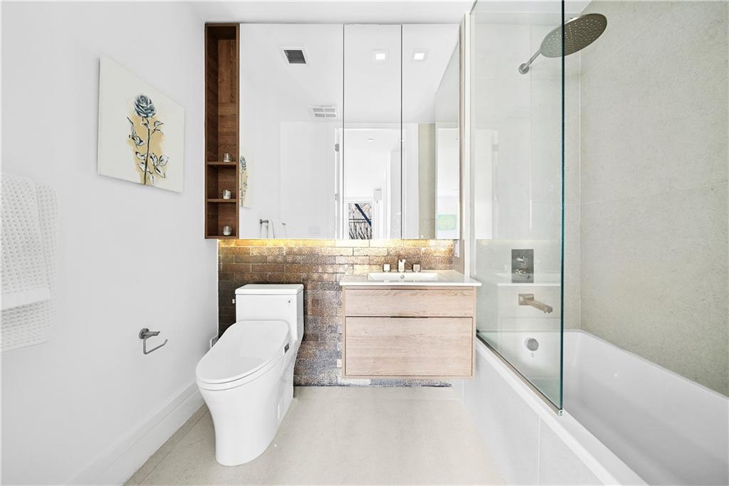 370 Lenox Avenue East Harlem Brooklyn NY 10027