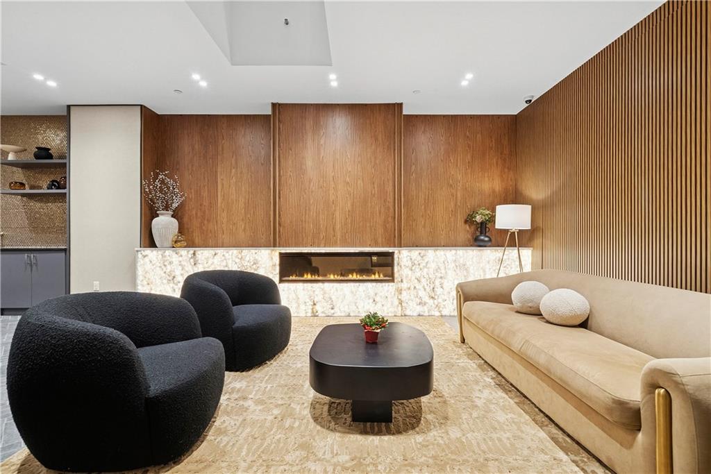 370 Lenox Avenue East Harlem Brooklyn NY 10027