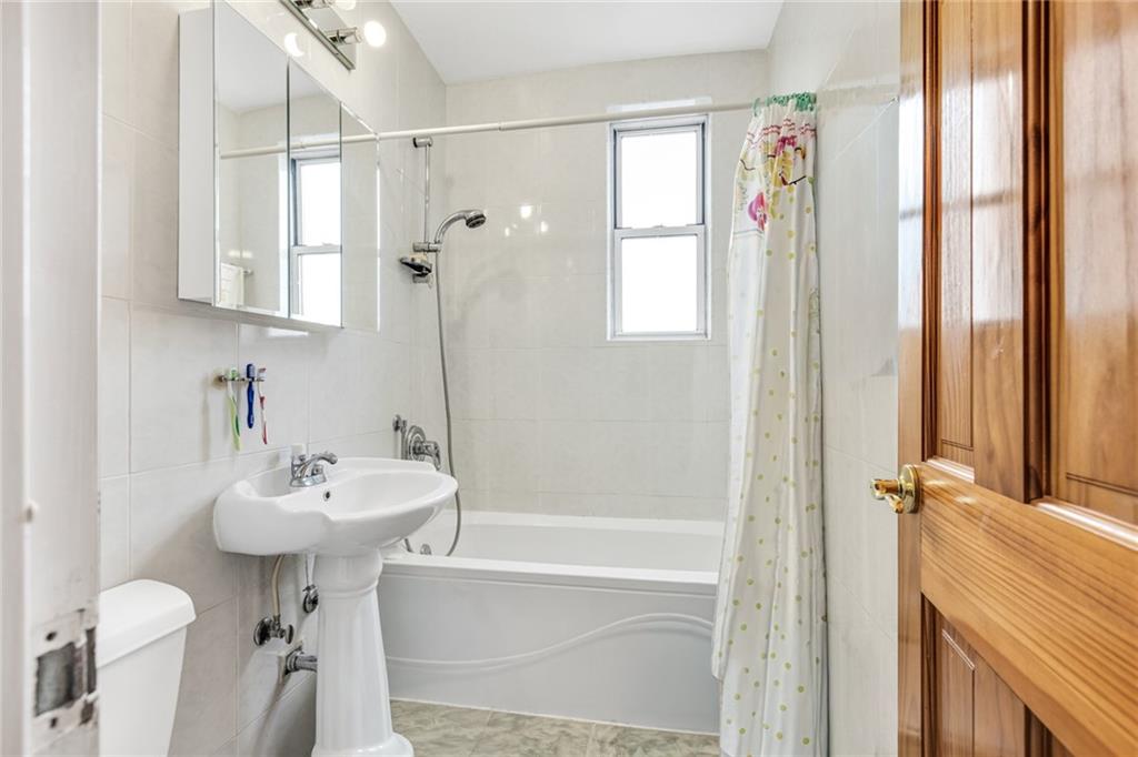 2600 East 21st Street Sheepshead Bay Brooklyn NY 11235