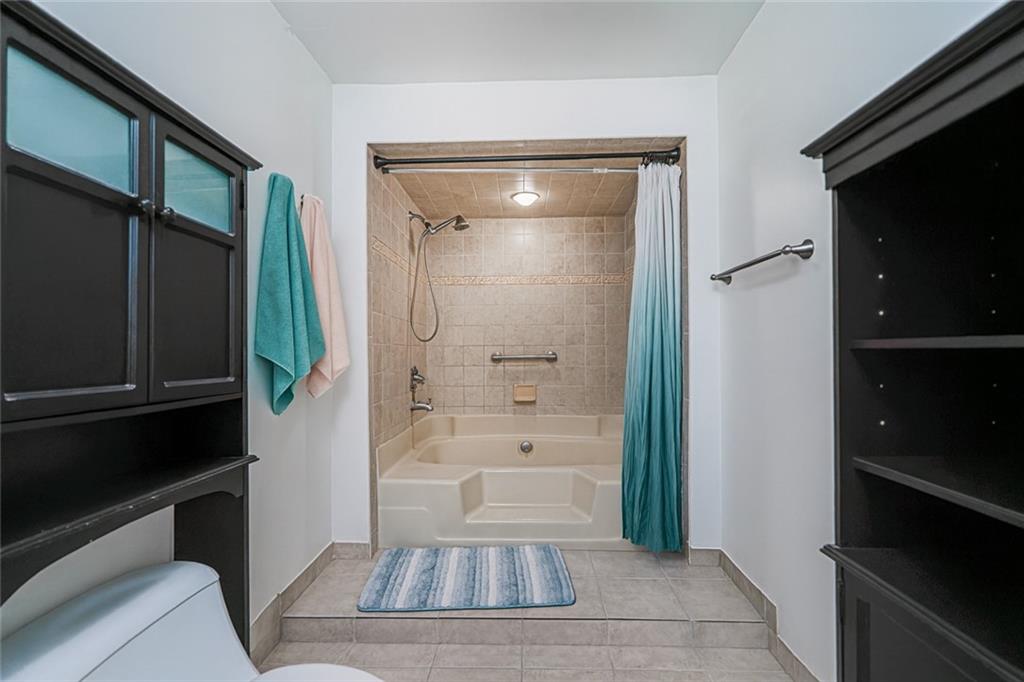 22 Regis Drive Graniteville Staten Island NY 10314