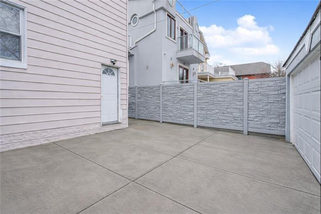 2644 East 27th Street Sheepshead Bay Brooklyn NY 11235