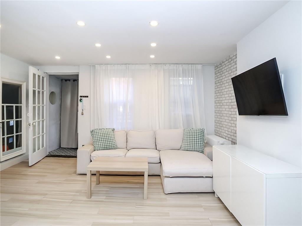 124 Hall Street Clinton Hill Brooklyn NY 11205