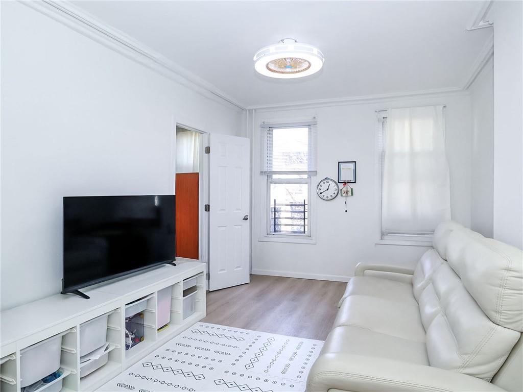 124 Hall Street Clinton Hill Brooklyn NY 11205