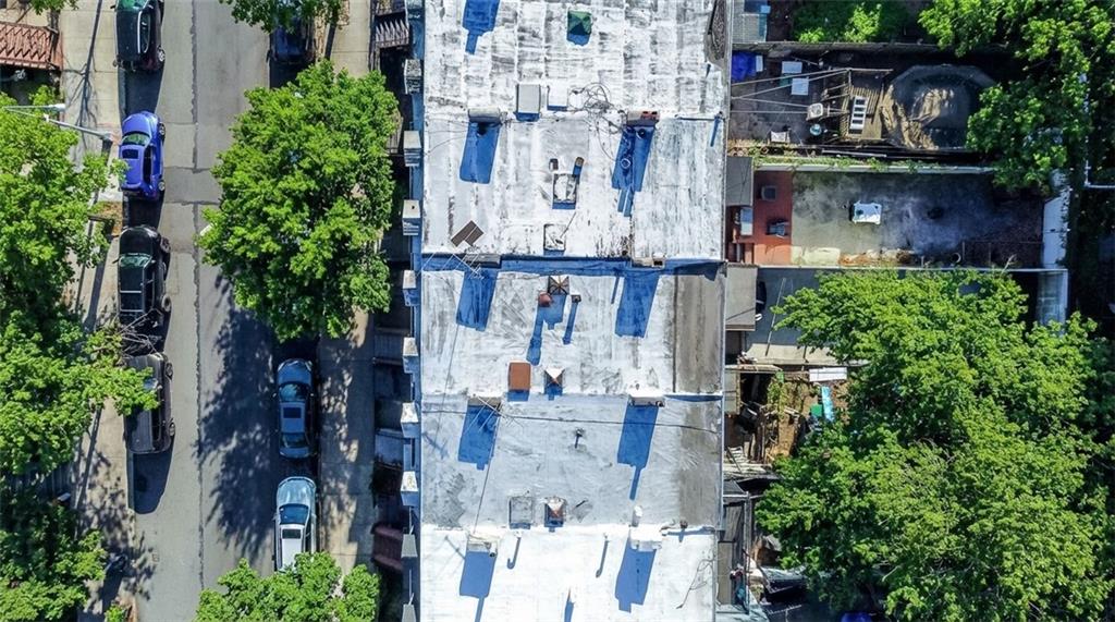 124 Hall Street Clinton Hill Brooklyn NY 11205