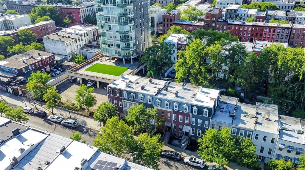 124 Hall Street Clinton Hill Brooklyn NY 11205