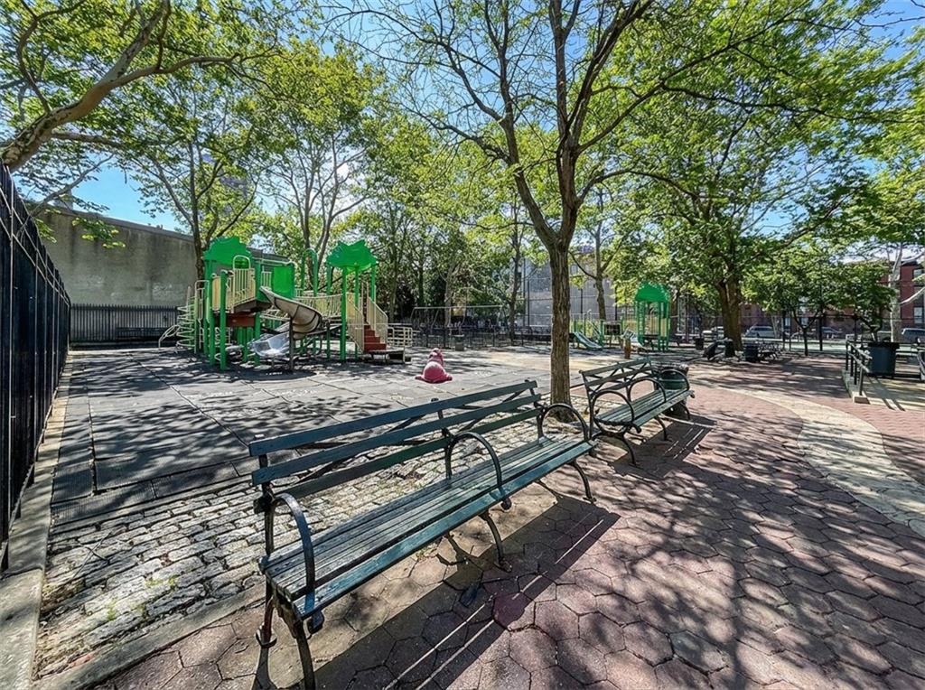 124 Hall Street Clinton Hill Brooklyn NY 11205