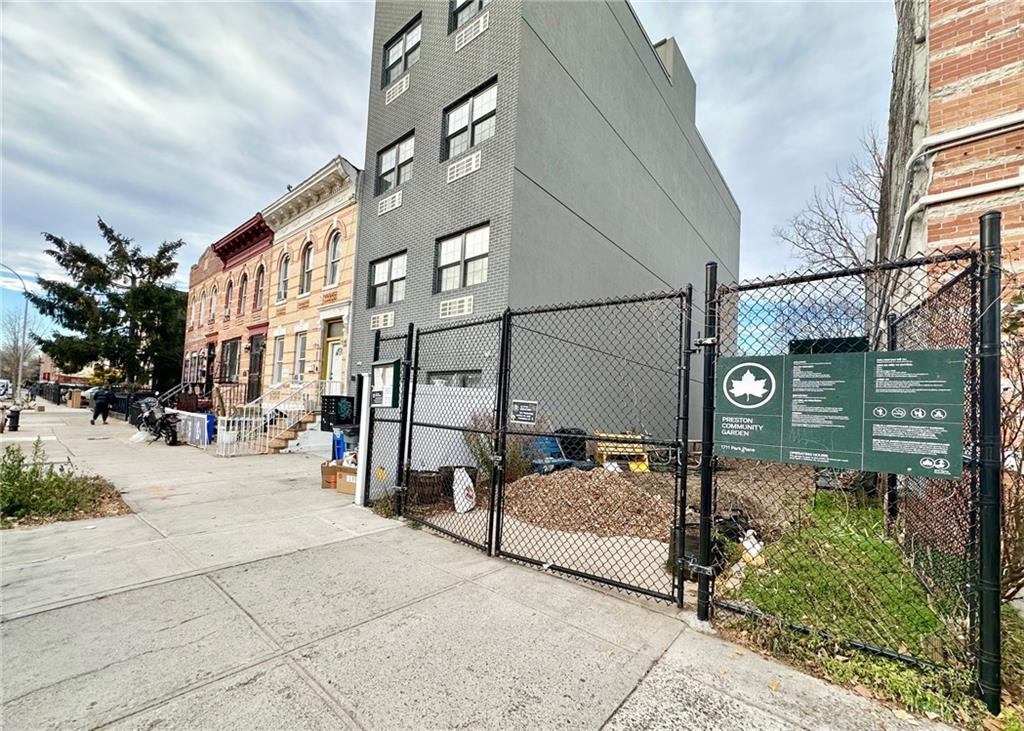 1709 Park Place Crown Heights Brooklyn NY 11233