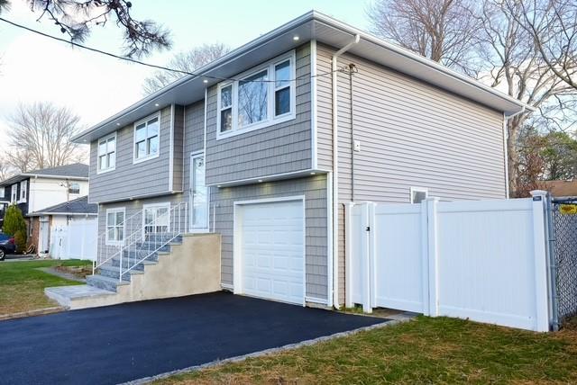 75 FILLMORE Avenue Out of NYC Deer Park NY 11729