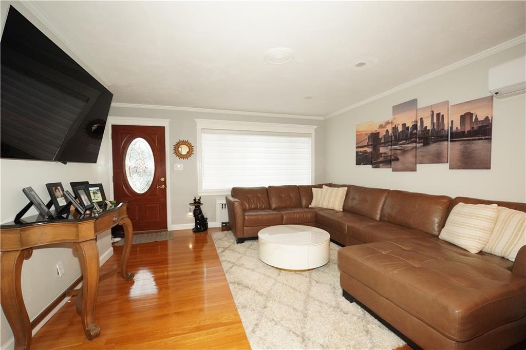 70 Major Avenue Arrochar Staten Island NY 10305