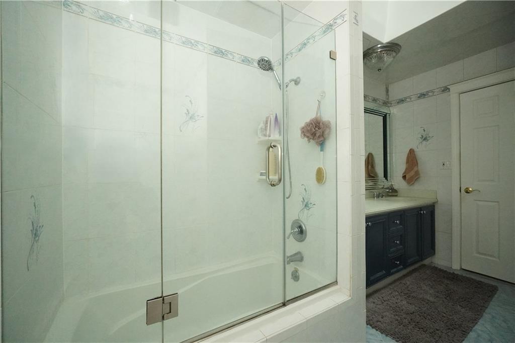 70 Major Avenue Arrochar Staten Island NY 10305