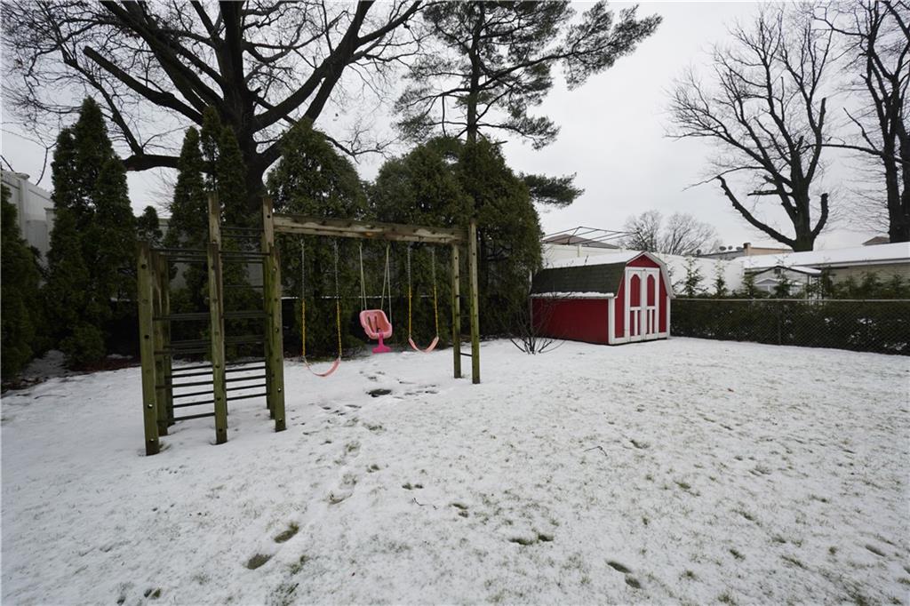 70 Major Avenue Arrochar Staten Island NY 10305