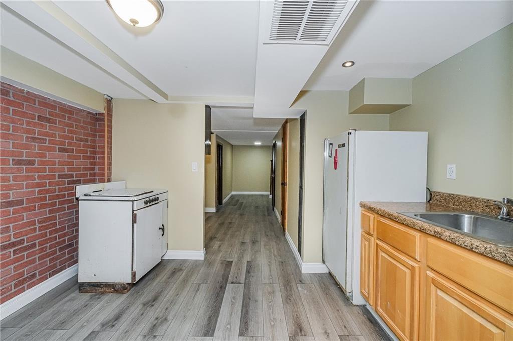 99 Park Hill Circle Clifton Staten Island NY 10304